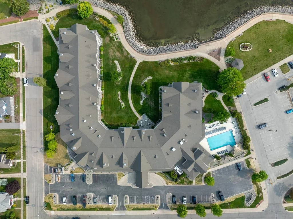 50 W Larch St # 104, Sturgeon Bay, Wisconsin 54235, 2 Bedrooms Bedrooms, ,2 BathroomsBathrooms,Condominium,For Sale,W Larch St,144048
