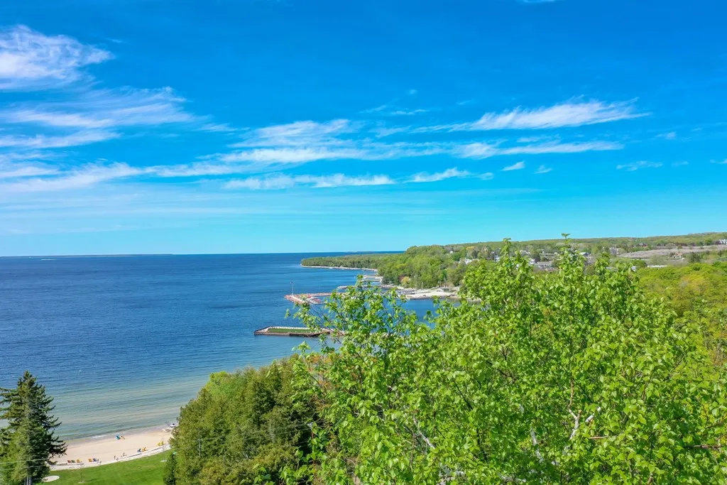 4756 Fox Point Rd # 411, Egg Harbor, Wisconsin 54209, 3 Bedrooms Bedrooms, ,2 BathroomsBathrooms,Condominium,For Sale,Fox Point Rd,143974