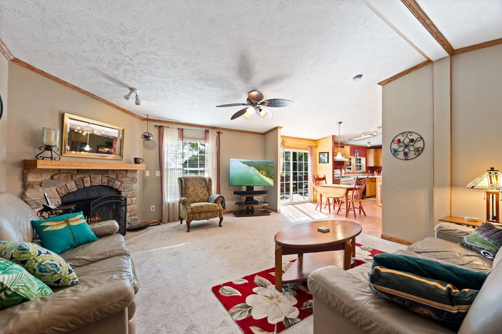 3800 E Whitefish Bay Rd, Sturgeon Bay Wi 54235, 3 Bedrooms Bedrooms, ,2 BathroomsBathrooms,Inland-Residential,For Sale,E Whitefish Bay Rd,143151