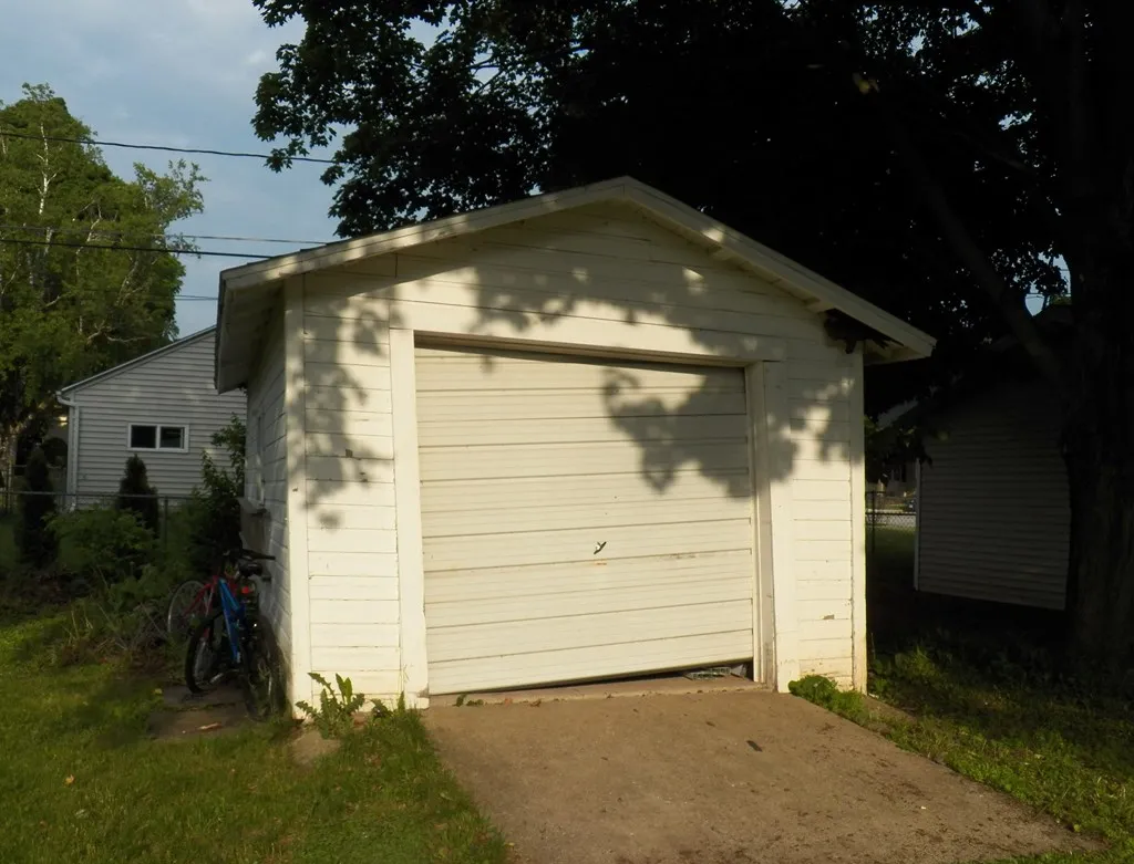 914 N 6th Ave, Sturgeon Bay, Wisconsin 54235, 3 Bedrooms Bedrooms, ,1 BathroomBathrooms,Inland-Residential,For Sale,N 6th Pl,144138