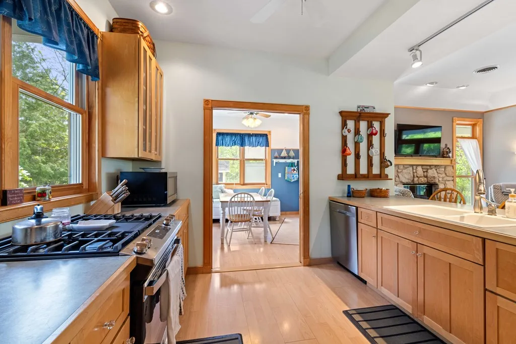 10406 N Orchard St, Ephraim, Wisconsin 54211, 3 Bedrooms Bedrooms, ,2 BathroomsBathrooms,Inland-Residential,For Sale,N Orchard Rd,144535