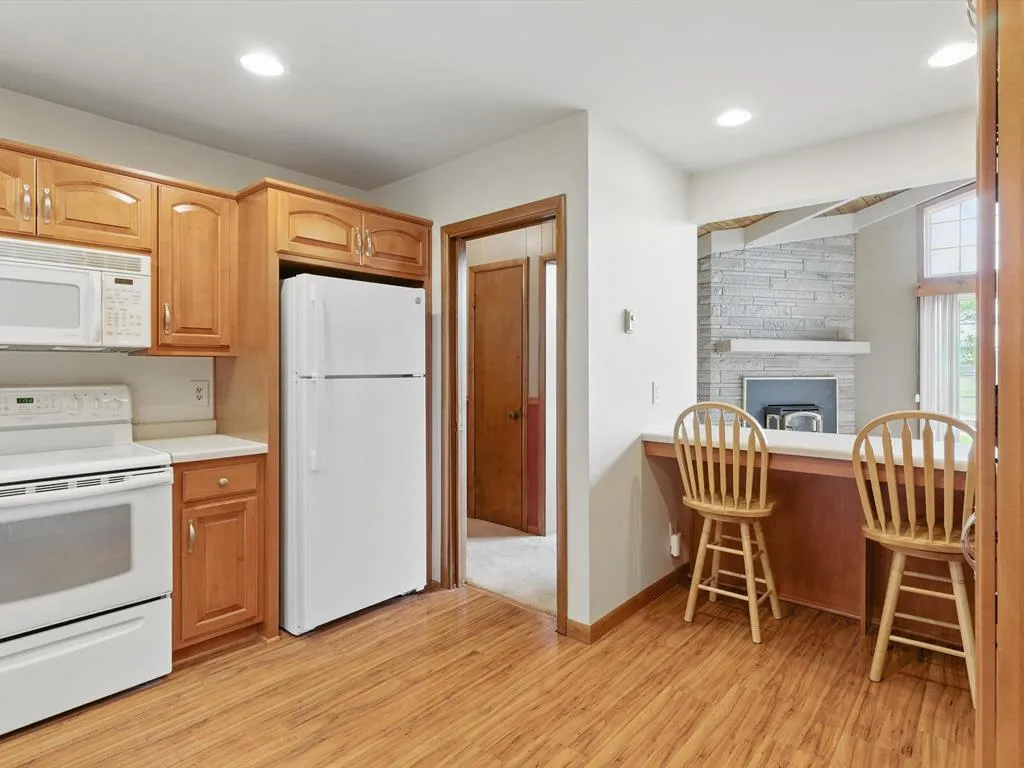 1744 Utah St, Sturgeon Bay, Wisconsin 54235, 3 Bedrooms Bedrooms, ,2 BathroomsBathrooms,Inland-Residential,For Sale,Utah St,143981