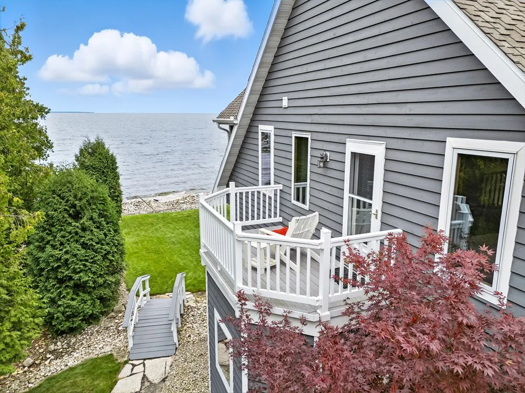 7519 Mariner Rd, Egg Harbor, Wisconsin 54209, 5 Bedrooms Bedrooms, ,4 BathroomsBathrooms,Waterfront-Residential,For Sale,Mariner Rd,144427