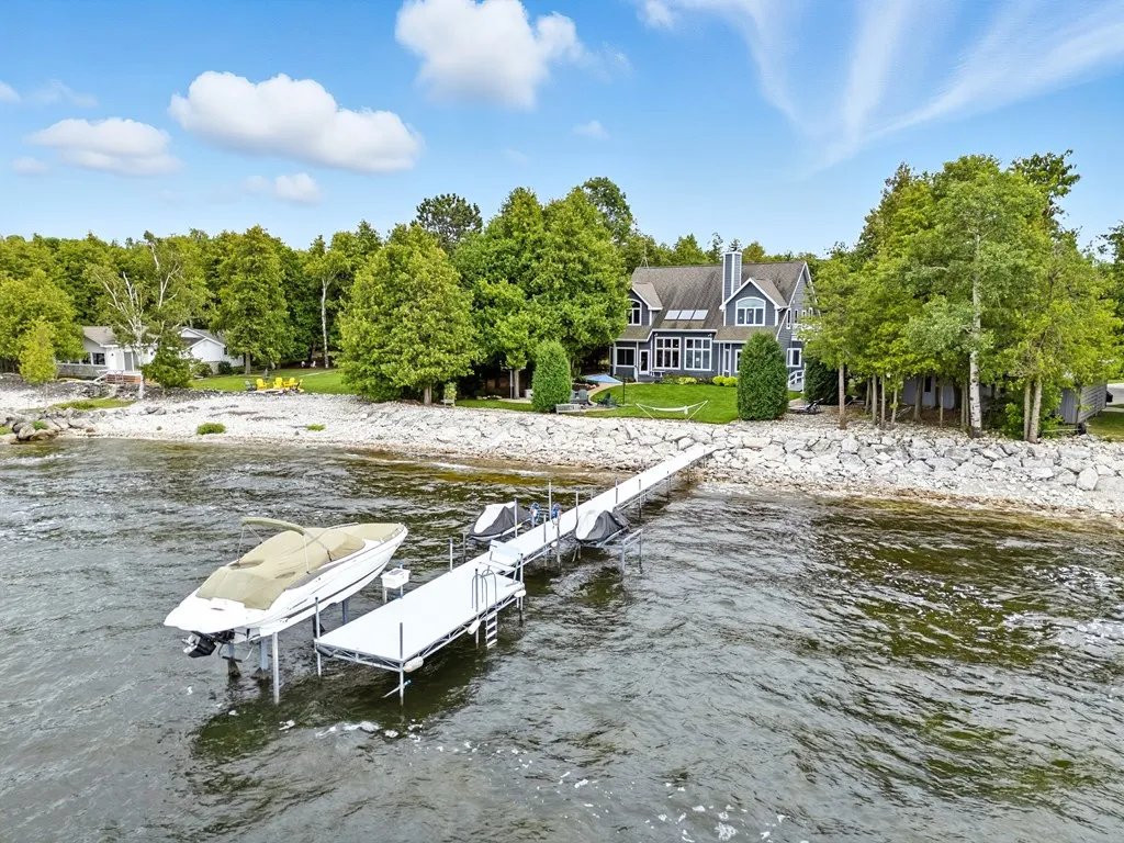 7519 Mariner Rd, Egg Harbor, Wisconsin 54209, 5 Bedrooms Bedrooms, ,4 BathroomsBathrooms,Waterfront-Residential,For Sale,Mariner Rd,144427