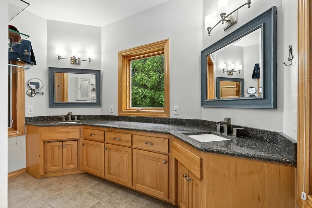 7519 Mariner Rd, Egg Harbor, Wisconsin 54209, 5 Bedrooms Bedrooms, ,4 BathroomsBathrooms,Waterfront-Residential,For Sale,Mariner Rd,144427