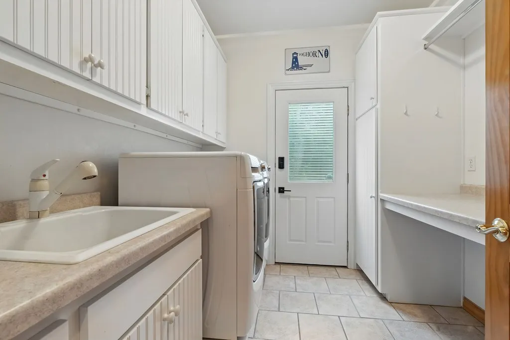 7519 Mariner Rd, Egg Harbor, Wisconsin 54209, 5 Bedrooms Bedrooms, ,4 BathroomsBathrooms,Waterfront-Residential,For Sale,Mariner Rd,144427