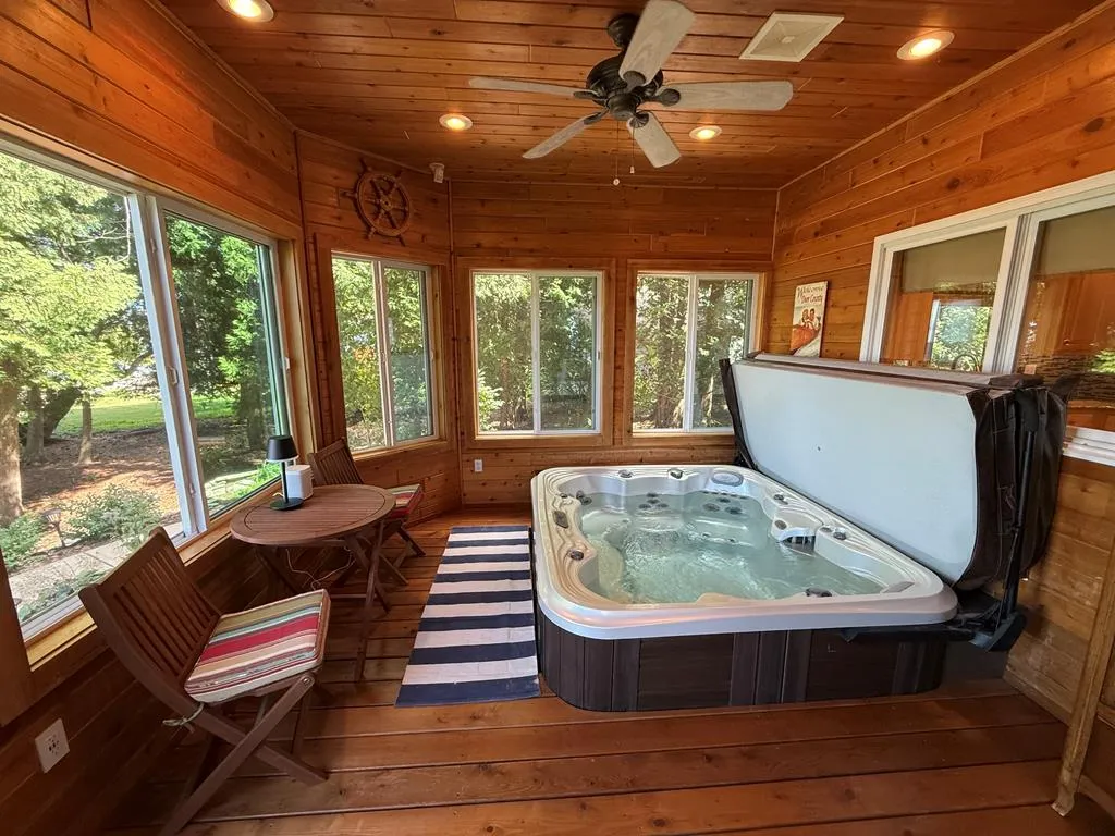 7519 Mariner Rd, Egg Harbor, Wisconsin 54209, 5 Bedrooms Bedrooms, ,4 BathroomsBathrooms,Waterfront-Residential,For Sale,Mariner Rd,144427
