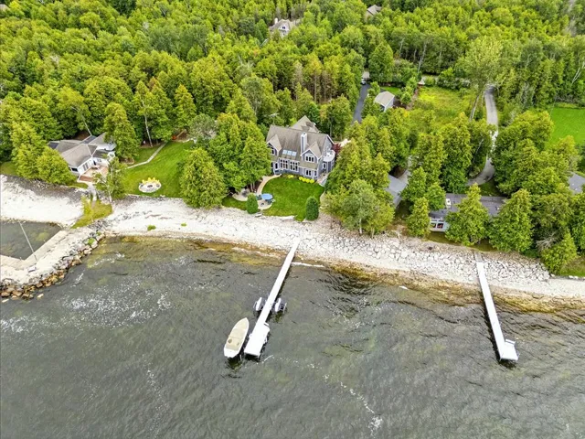7519 Mariner Rd, Egg Harbor, Wisconsin 54209, 5 Bedrooms Bedrooms, ,4 BathroomsBathrooms,Waterfront-Residential,For Sale,Mariner Rd,144427