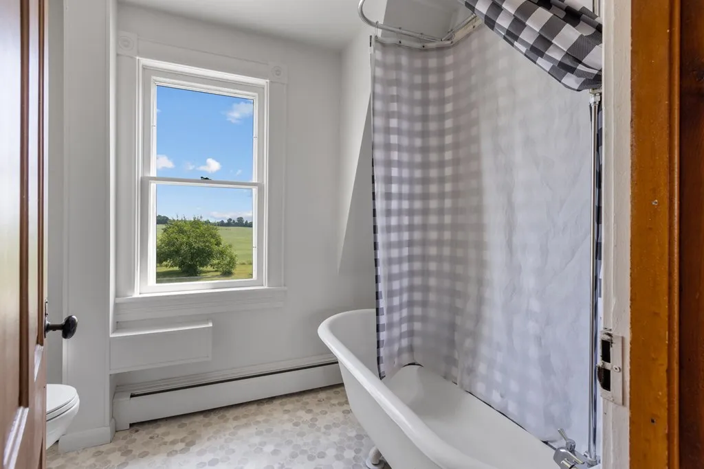 4764 Hwy 42, Sturgeon Bay, Wisconsin 54235, 6 Bedrooms Bedrooms, ,2 BathroomsBathrooms,Inland-Residential,For Sale,Hwy 42,144332