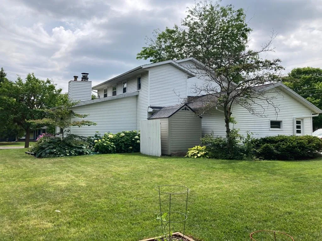 250 N 18th Ave, Sturgeon Bay Wi 54235, 3 Bedrooms Bedrooms, ,3 BathroomsBathrooms,Inland-Residential,For Sale,N 18th Ave,142951