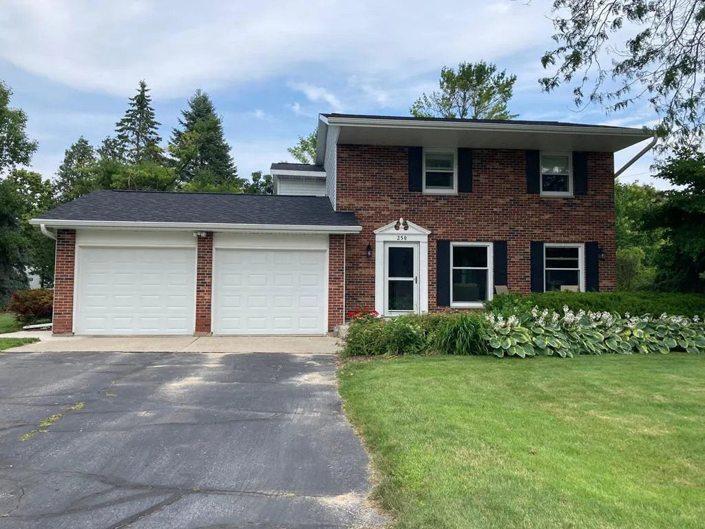 250 N 18th Ave, Sturgeon Bay Wi 54235, 3 Bedrooms Bedrooms, ,3 BathroomsBathrooms,Inland-Residential,For Sale,N 18th Ave,142951