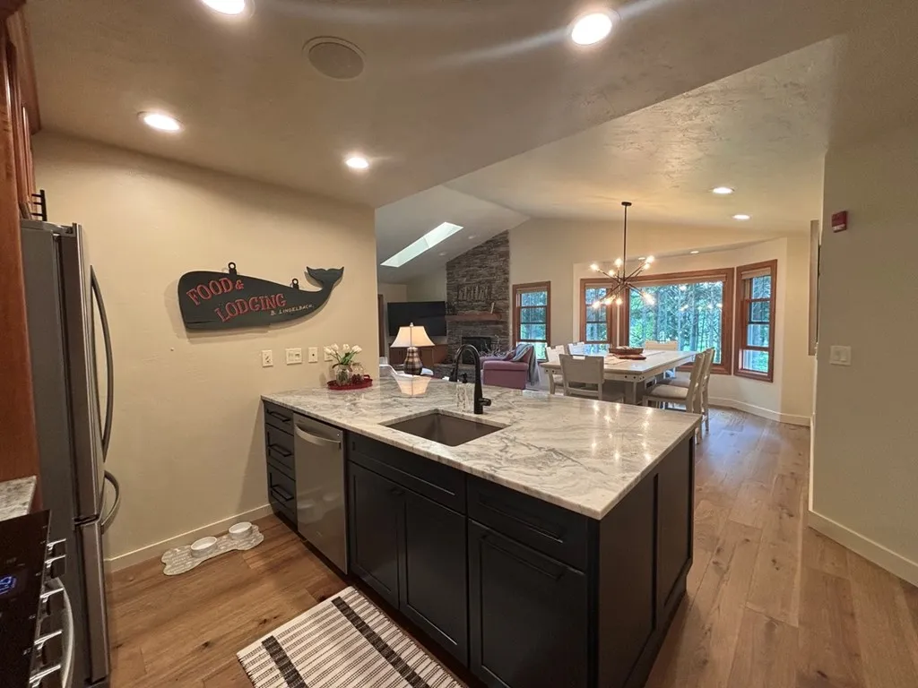6948 Cobblestone Rd # 1204, Egg Harbor, Wisconsin 54209, 3 Bedrooms Bedrooms, ,2 BathroomsBathrooms,Condominium,For Sale,Cobblestone Rd,144397