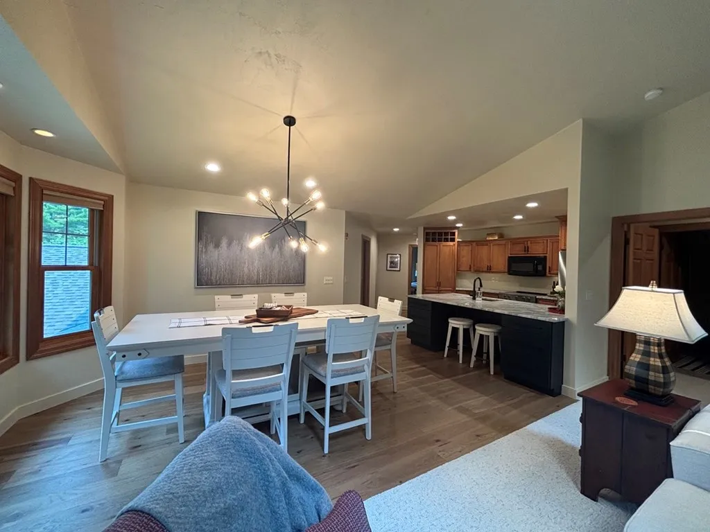 6948 Cobblestone Rd # 1204, Egg Harbor, Wisconsin 54209, 3 Bedrooms Bedrooms, ,2 BathroomsBathrooms,Condominium,For Sale,Cobblestone Rd,144397