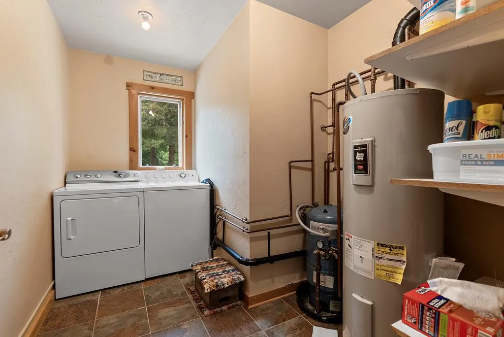 4721 Lake Of The Woods Rd, Sturgeon Bay, Wisconsin 54235, 2 Bedrooms Bedrooms, ,2 BathroomsBathrooms,Waterfront-Residential,For Sale,Lake of The Woods Rd,144113
