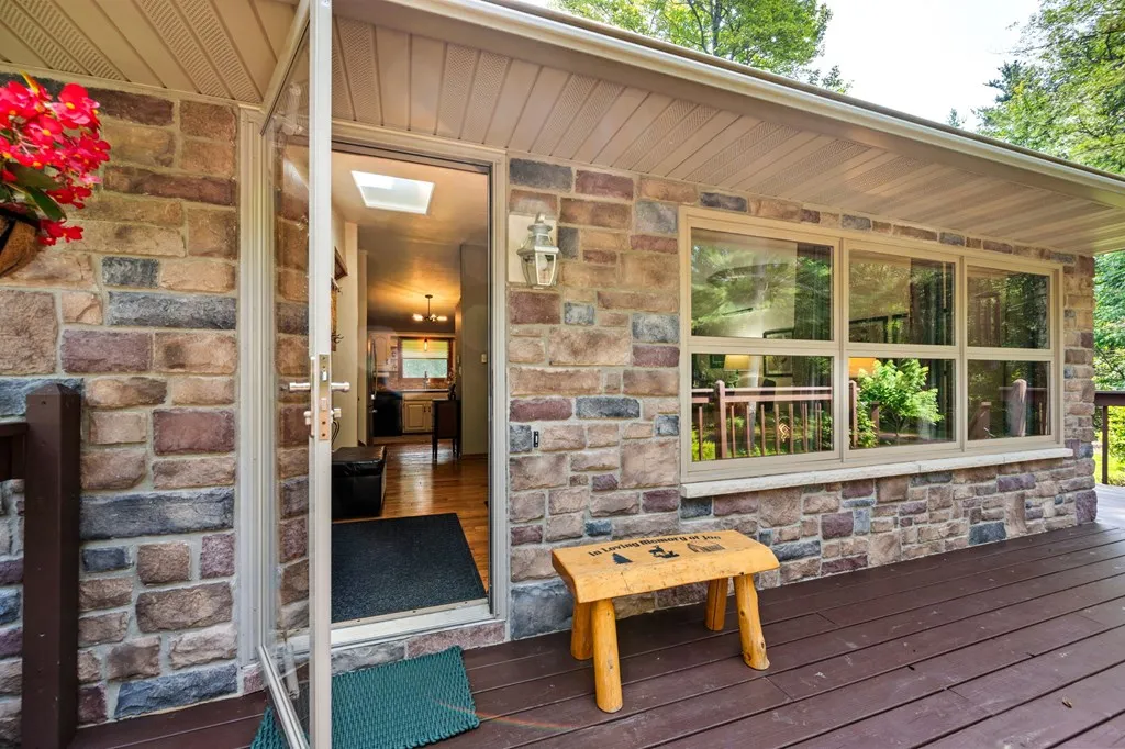 5306 Reynolds Rd, Sturgeon Bay, Wisconsin 54235, 3 Bedrooms Bedrooms, ,2 BathroomsBathrooms,Inland-Residential,For Sale,Reynolds Rd,144435