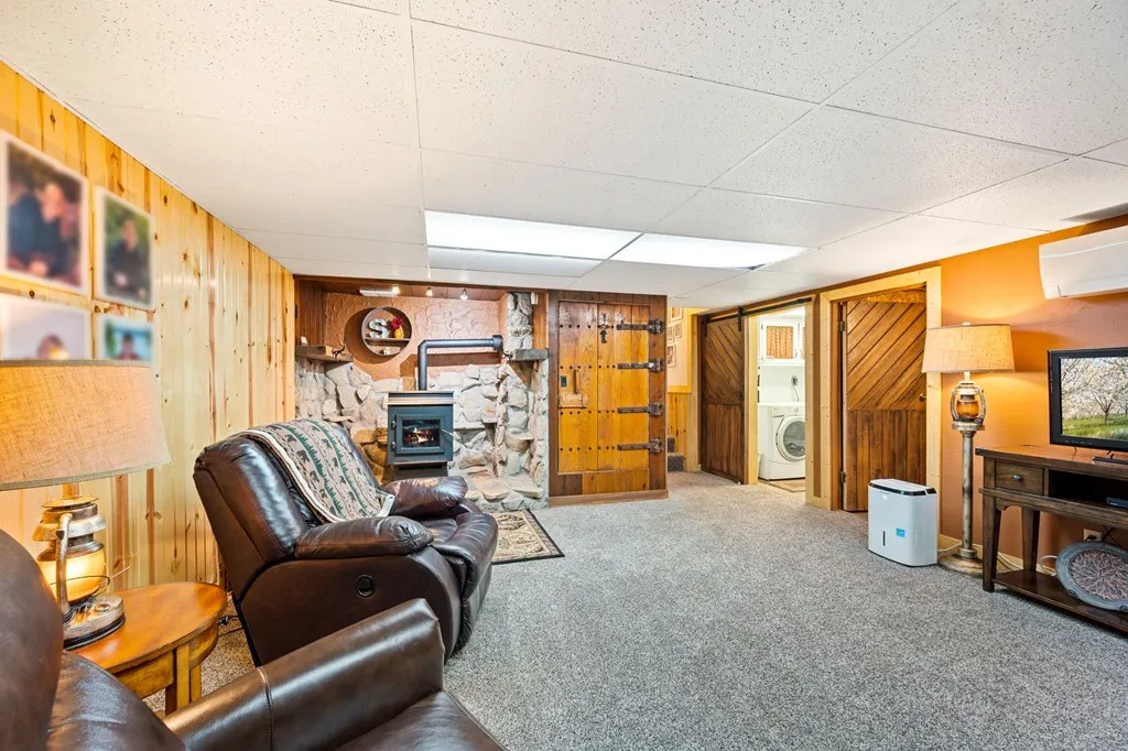 5306 Reynolds Rd, Sturgeon Bay, Wisconsin 54235, 3 Bedrooms Bedrooms, ,2 BathroomsBathrooms,Inland-Residential,For Sale,Reynolds Rd,144435