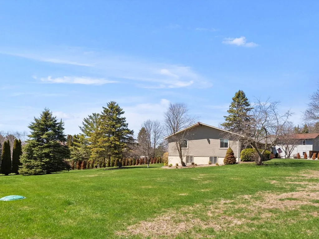 241 N 17th Dr, Sturgeon Bay Wi 54235, 3 Bedrooms Bedrooms, ,3 BathroomsBathrooms,Inland-Residential,For Sale,N 17th Dr,143874