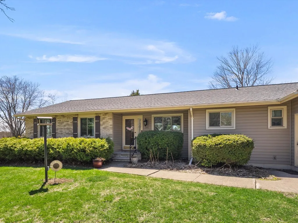 241 N 17th Dr, Sturgeon Bay Wi 54235, 3 Bedrooms Bedrooms, ,3 BathroomsBathrooms,Inland-Residential,For Sale,N 17th Dr,143874
