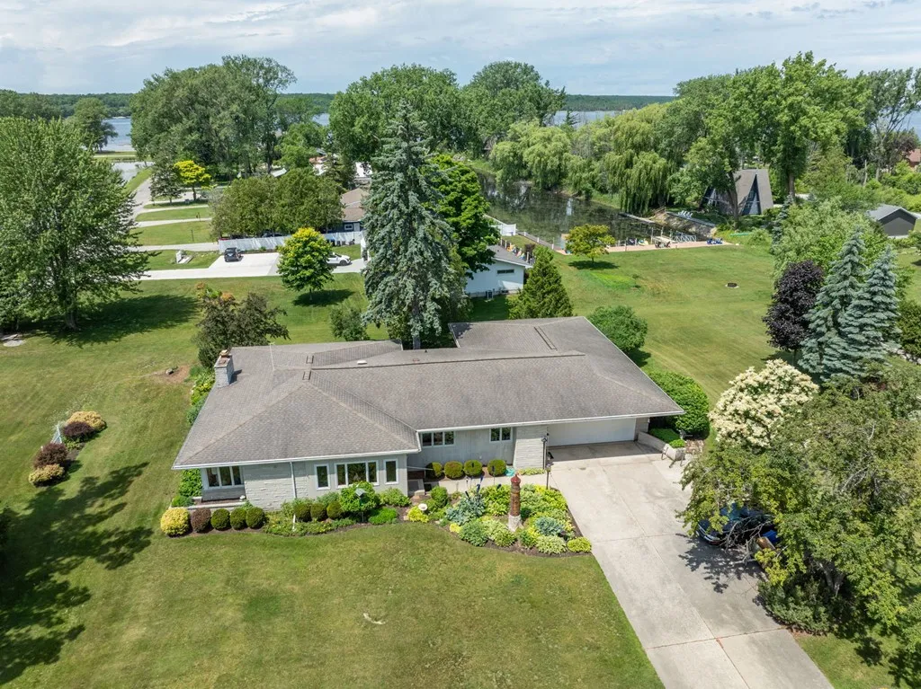 1205 N 3rd Ave, Sturgeon Bay, Wisconsin 54235, 2 Bedrooms Bedrooms, ,2 BathroomsBathrooms,Inland-Residential,For Sale,N 3rd Ave,144207