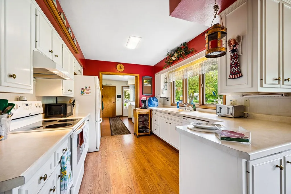 1205 N 3rd Ave, Sturgeon Bay, Wisconsin 54235, 2 Bedrooms Bedrooms, ,2 BathroomsBathrooms,Inland-Residential,For Sale,N 3rd Ave,144207