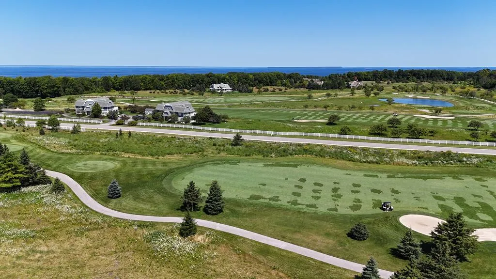 5242 Cobblestone Circle, Egg Harbor Wi 54209, 4 Bedrooms Bedrooms, ,4 BathroomsBathrooms,Condominium,For Sale,Cobblestone Circle,141884