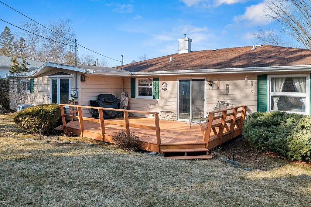 122 S Ithaca Ave, Sturgeon Bay Wi 54235, 2 Bedrooms Bedrooms, ,1 BathroomBathrooms,Inland-Residential,For Sale,S Ithaca Ave,141526