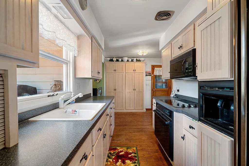 122 S Ithaca Ave, Sturgeon Bay Wi 54235, 2 Bedrooms Bedrooms, ,1 BathroomBathrooms,Inland-Residential,For Sale,S Ithaca Ave,141526