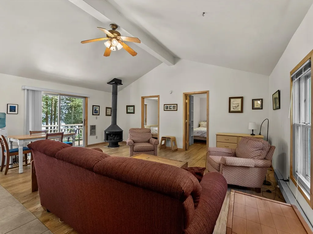 6102 Lakeshore Rd, Sturgeon Bay, Wisconsin 54235, 2 Bedrooms Bedrooms, ,1 BathroomBathrooms,Waterfront-Residential,For Sale,Lakeshore Rd,144391