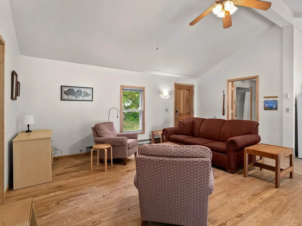 6102 Lakeshore Rd, Sturgeon Bay, Wisconsin 54235, 2 Bedrooms Bedrooms, ,1 BathroomBathrooms,Waterfront-Residential,For Sale,Lakeshore Rd,144391