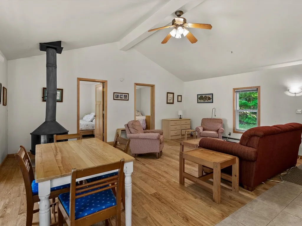 6102 Lakeshore Rd, Sturgeon Bay, Wisconsin 54235, 2 Bedrooms Bedrooms, ,1 BathroomBathrooms,Waterfront-Residential,For Sale,Lakeshore Rd,144391
