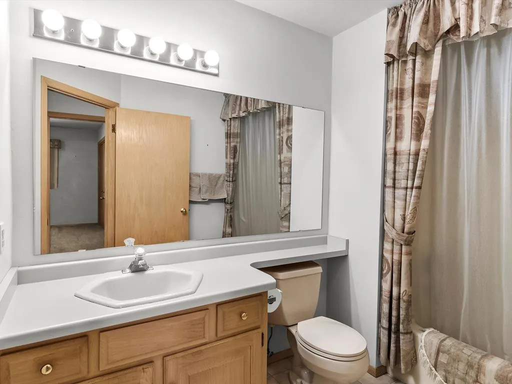 535 E Vine Ct, Sturgeon Bay, Wisconsin 54235, 3 Bedrooms Bedrooms, ,2 BathroomsBathrooms,Waterfront-Residential,For Sale,E Vine Ct,143755