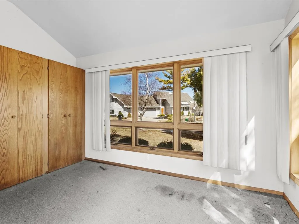 535 E Vine Ct, Sturgeon Bay, Wisconsin 54235, 3 Bedrooms Bedrooms, ,2 BathroomsBathrooms,Waterfront-Residential,For Sale,E Vine Ct,143755