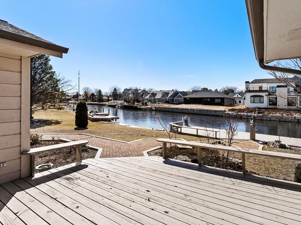 535 E Vine Ct, Sturgeon Bay, Wisconsin 54235, 3 Bedrooms Bedrooms, ,2 BathroomsBathrooms,Waterfront-Residential,For Sale,E Vine Ct,143755