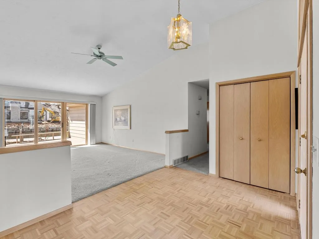 535 E Vine Ct, Sturgeon Bay, Wisconsin 54235, 3 Bedrooms Bedrooms, ,2 BathroomsBathrooms,Waterfront-Residential,For Sale,E Vine Ct,143755
