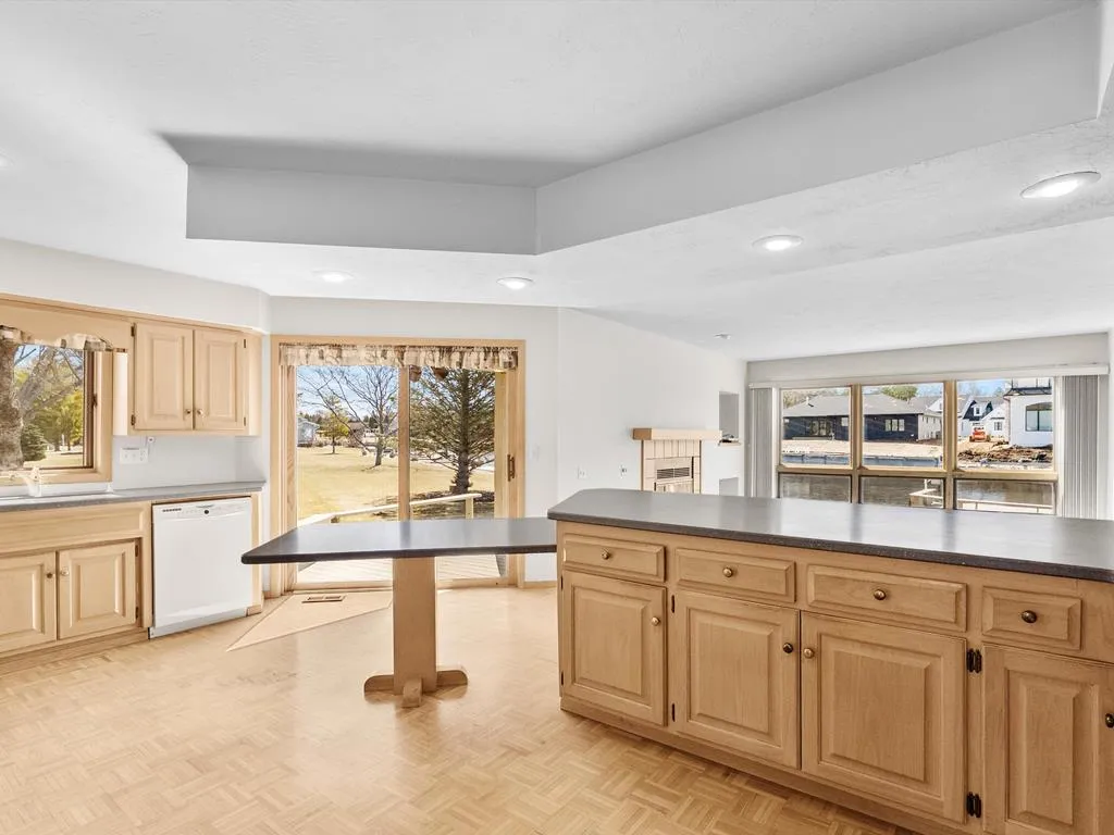 535 E Vine Ct, Sturgeon Bay, Wisconsin 54235, 3 Bedrooms Bedrooms, ,2 BathroomsBathrooms,Waterfront-Residential,For Sale,E Vine Ct,143755