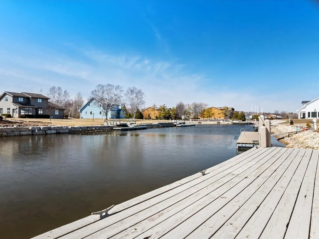 535 E Vine Ct, Sturgeon Bay, Wisconsin 54235, 3 Bedrooms Bedrooms, ,2 BathroomsBathrooms,Waterfront-Residential,For Sale,E Vine Ct,143755