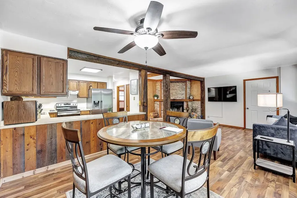 12647 Hwy 42, Ellison Bay Wi 54210, 5 Bedrooms Bedrooms, ,4 BathroomsBathrooms,Multi Family,For Sale,Hwy 42,143526