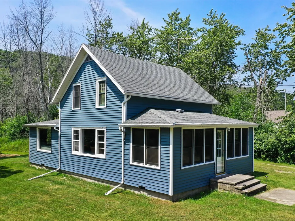 987 S Lake Michigan Dr, Sturgeon Bay, Wisconsin 54235, 2 Bedrooms Bedrooms, ,1 BathroomBathrooms,Waterfront-Residential,For Sale,S Lake Michigan Dr,144283