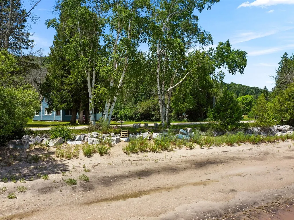 987 S Lake Michigan Dr, Sturgeon Bay, Wisconsin 54235, 2 Bedrooms Bedrooms, ,1 BathroomBathrooms,Waterfront-Residential,For Sale,S Lake Michigan Dr,144283