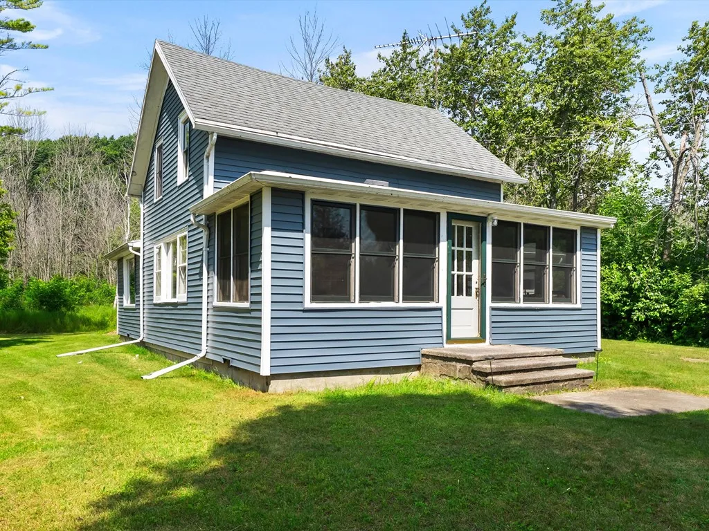 987 S Lake Michigan Dr, Sturgeon Bay, Wisconsin 54235, 2 Bedrooms Bedrooms, ,1 BathroomBathrooms,Waterfront-Residential,For Sale,S Lake Michigan Dr,144283