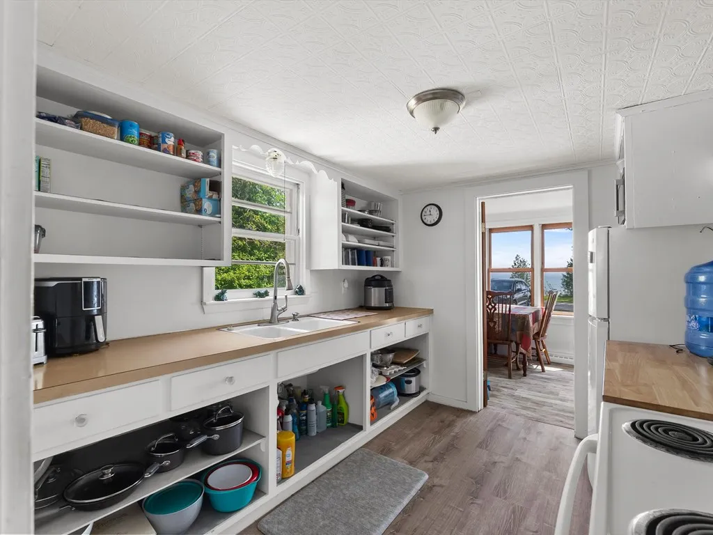 987 S Lake Michigan Dr, Sturgeon Bay, Wisconsin 54235, 2 Bedrooms Bedrooms, ,1 BathroomBathrooms,Waterfront-Residential,For Sale,S Lake Michigan Dr,144283