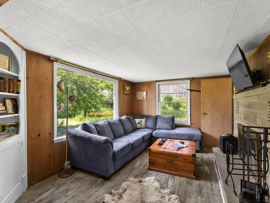 987 S Lake Michigan Dr, Sturgeon Bay, Wisconsin 54235, 2 Bedrooms Bedrooms, ,1 BathroomBathrooms,Waterfront-Residential,For Sale,S Lake Michigan Dr,144283