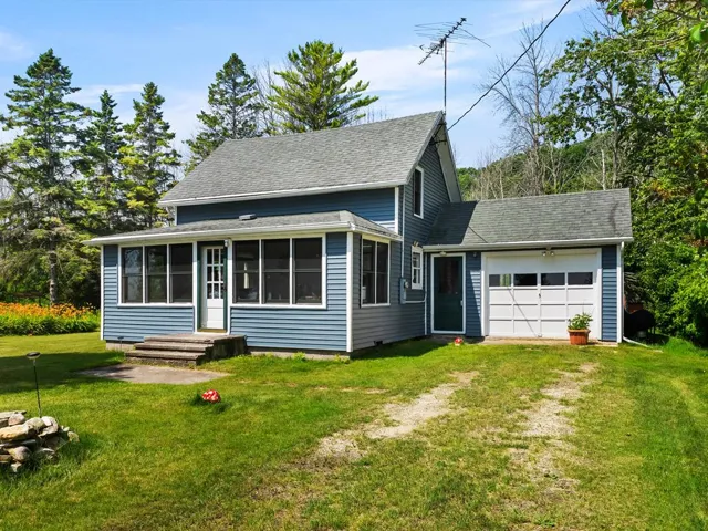 987 S Lake Michigan Dr, Sturgeon Bay, Wisconsin 54235, 2 Bedrooms Bedrooms, ,1 BathroomBathrooms,Waterfront-Residential,For Sale,S Lake Michigan Dr,144283