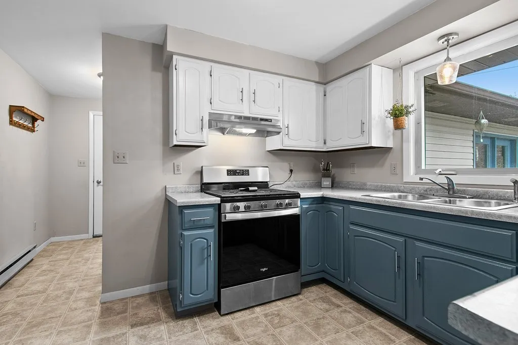 806 W Spruce Dr, Sturgeon Bay Wi 54235, 3 Bedrooms Bedrooms, ,2 BathroomsBathrooms,Inland-Residential,For Sale,W Spruce Dr,141473