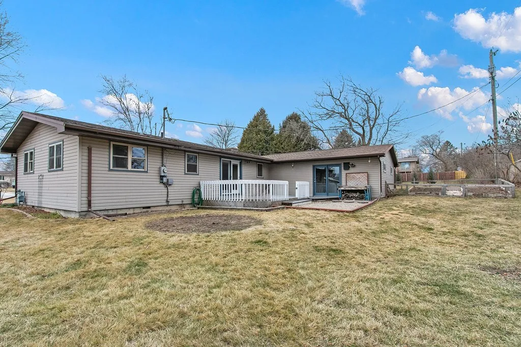 806 W Spruce Dr, Sturgeon Bay Wi 54235, 3 Bedrooms Bedrooms, ,2 BathroomsBathrooms,Inland-Residential,For Sale,W Spruce Dr,141473
