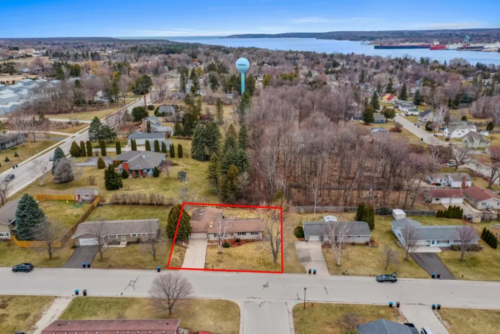 806 W Spruce Dr, Sturgeon Bay Wi 54235, 3 Bedrooms Bedrooms, ,2 BathroomsBathrooms,Inland-Residential,For Sale,W Spruce Dr,141473