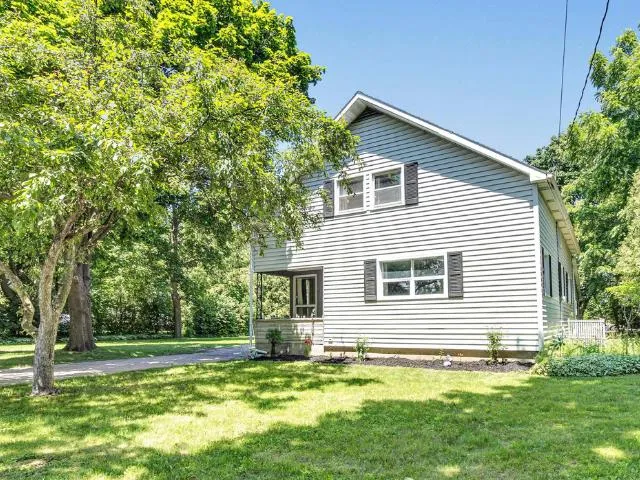 1112 Michigan St, Sturgeon Bay, Wisconsin 54235, 6 Bedrooms Bedrooms, ,2 BathroomsBathrooms,Inland-Residential,For Sale,Michigan St,144285
