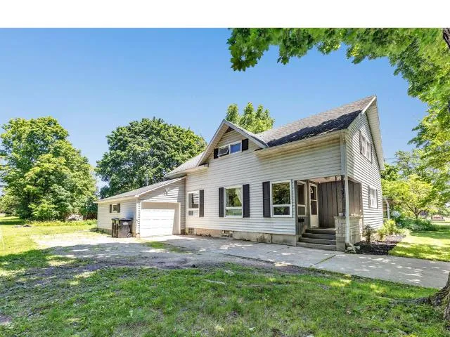 1112 Michigan St, Sturgeon Bay, Wisconsin 54235, 6 Bedrooms Bedrooms, ,2 BathroomsBathrooms,Inland-Residential,For Sale,Michigan St,144285