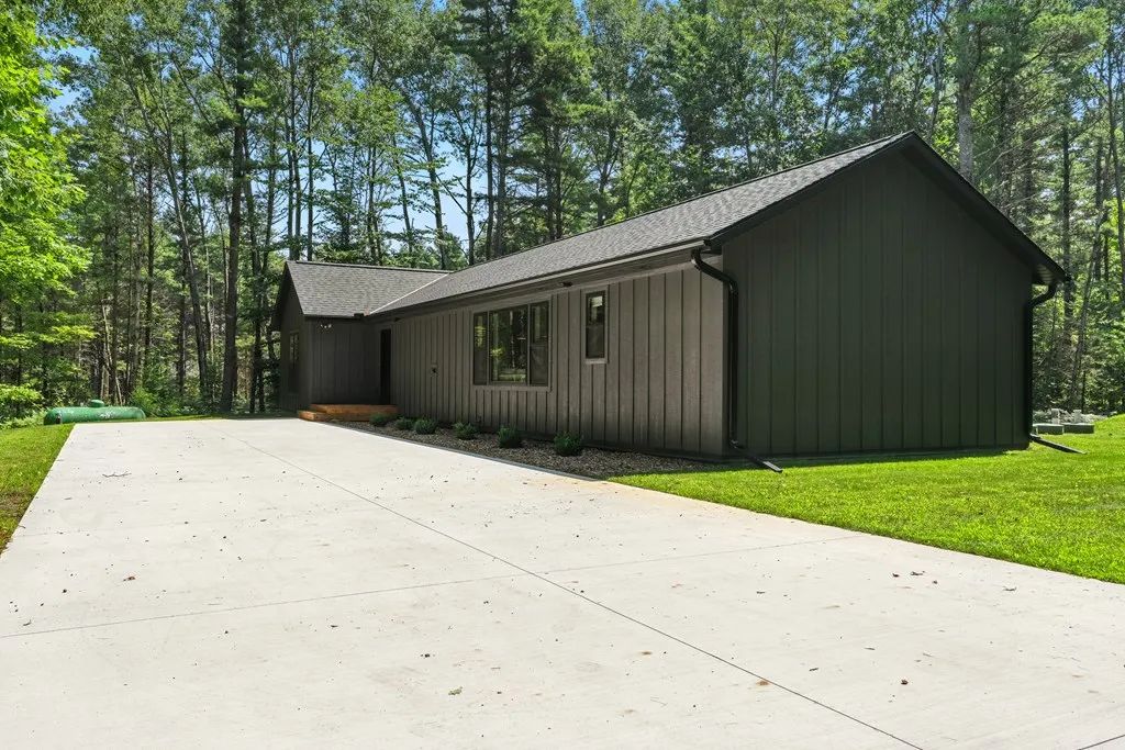 6280 Breezewood Ln, Sturgeon Bay, Wisconsin 54235, 3 Bedrooms Bedrooms, ,2 BathroomsBathrooms,Inland-Residential,For Sale,Breezewood Ln,144457