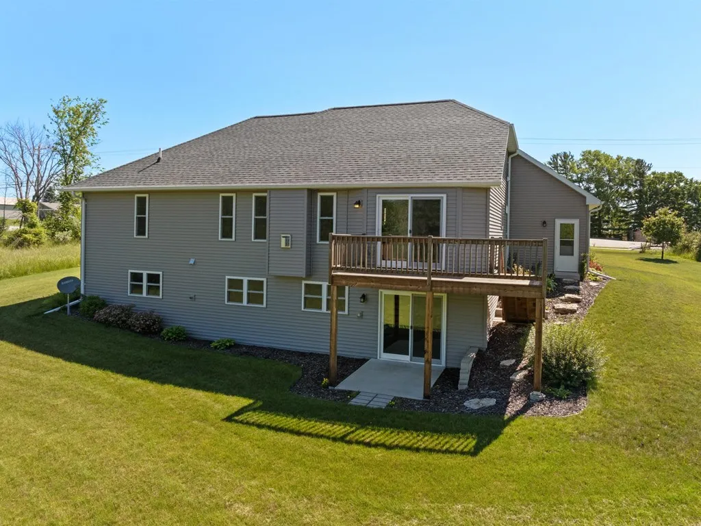 121 S Columbia Ave, Sturgeon Bay Wi 54235, 4 Bedrooms Bedrooms, ,3 BathroomsBathrooms,Inland-Residential,For Sale,S Columbia Ave,141896